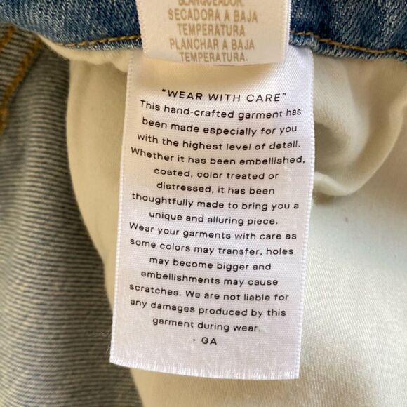 Good American Good Curve Denim Shorts Distressed High Rise Size 24 (4XL) NWT - Picture 14 of 16